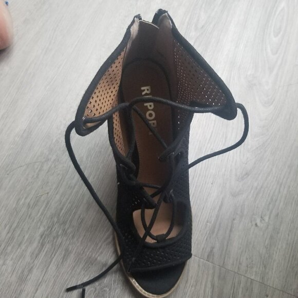 Report Open Toe Shoes Women’s Size 8 Heel Pumps Suede Black Perforated Manmade - Picture 5 of 12